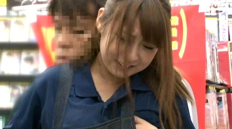 《えっ今仕事中なのに》仕事中無警戒の女を手マンしてイカせてレイプする作品でどうして興奮するのか?♡