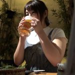 【チ〇ポとビールが大好きな素人】居酒屋に来て酔った勢いでホテルin♡高学歴男子のチ〇ポで喘ぎまくる淫乱素人OLとのハメ撮りセックス♪