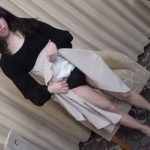 【美少女ハメ撮り】クールで可愛いツンデレ系の素人美少女ちゃんがマスク男にハメ撮り撮影される♡ツンとした表情から愛撫されてチ〇ポ入れられてアへ顔でよがる様子まで見られちゃう♪