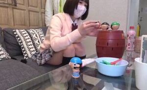 【美少女ハメ撮り】制服姿が可愛いパイパンロリ顔ショートカット美少女ちゃんとハメ撮り睡眠姦しちゃう♡エロい乳首の巨乳とつるつるのパイパンがたまらなくえっち♪