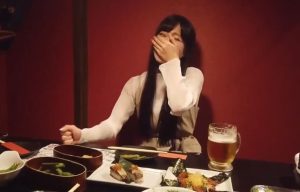 【美少女ハメ撮り】【神回】昼間の顔は小学校の家庭科の先生なのに夜の先生はメスの顔でハメ師に抱かれちゃう♡強い雄の子作り本気セックスでアへ顔昇天しちゃう♪