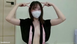 【美少女ライブチャット】【美乳】天真爛漫で可愛い素人美少女ちゃんがライブチャットでオナニー配信しちゃう♡色んなポーズでハミマン見えちゃう♪