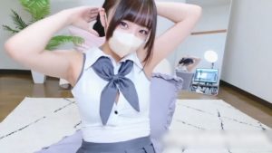【美少女ライブチャット】【色白】可愛い専用衣装が良く似合う素人美少女ちゃんのストリップ＆オナニー配信♡立ちながら手マンで潮吹きしちゃう♪